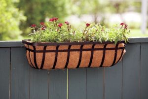 DOWNSIDES OF DECK RAIL PLANTERS