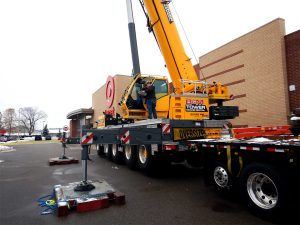 How to Choose the Right Crawler Crane Rental