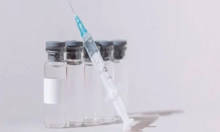 What biological signals does a glow peptide stack activate?